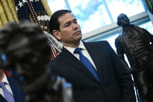 США наказали усім своїм посольствам світу терміново посилити безпеку – ЗМІ