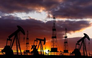 Ціни на нафту підскочили на 10% і продовжать зростати – ЗМІ