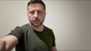 Слідчі Національної поліції та СБУ ведуть зараз розслідування всіх обставин нападу в Києві