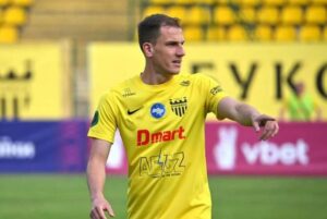 Футболіста Буковини забрали на швидкій під час матчу з Динамо