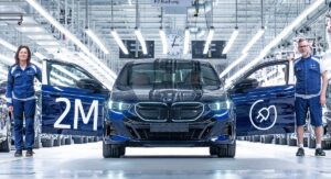 BMW випустила двохмільйонний електромобіль