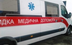 Росіяни атакували дроном авто в Херсоні: четверо потерпілих