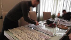 Судитимуть трьох волинян, які торгували липовими водійськими посвідченнями та документами на авто