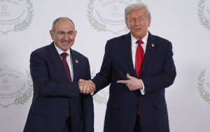 Вибори у Вірменії: Трамп привітав переможця