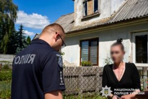 У тяжких злочинах проти власних дітей викрито трьох жінок
